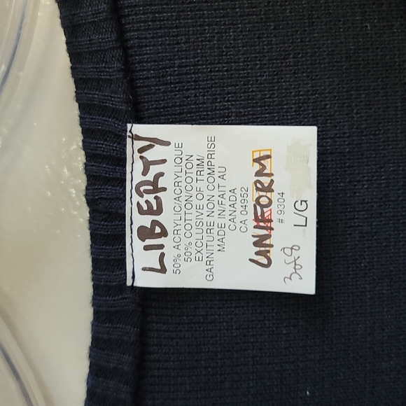 mens large navy blue with "R" v neck sweater - Picture 3 of 4